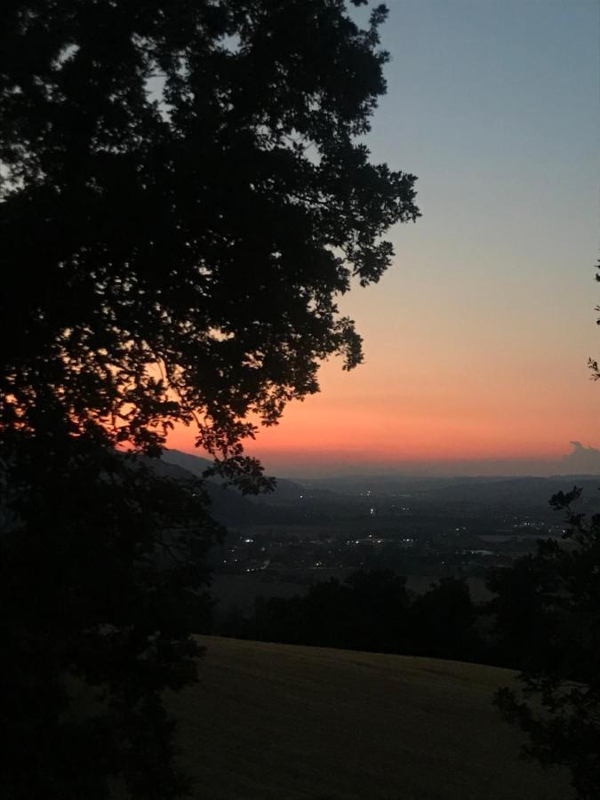 Casale Mille E Una Notte Perugia Dış mekan fotoğraf